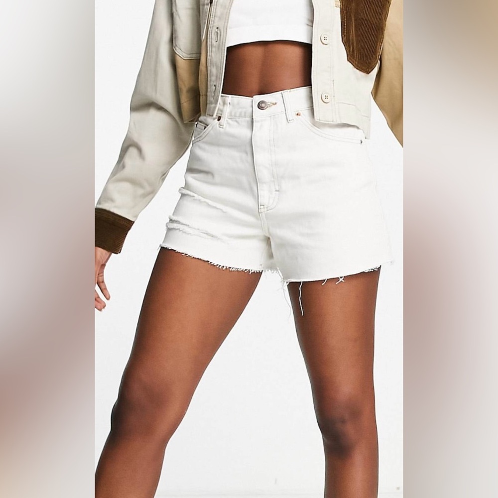 Women's White Denim Mom style frayed Shorts, cut off size 8 front & back pockets